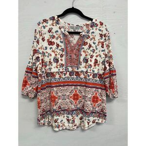 Absolutely Famous floral 3/4 length Lace inlay front‎ top, Size L